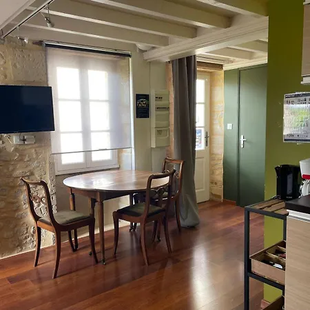 Apt Duplex Ou Plain Pied Tout Confort Plein Centre Ville Bayeux Proche Commerces, Restaurants, Avec Terrasse Privative Ou Jardin Commun Amenage Clos, Parking Gratuit A Proximite, Proche Plages Du Debarquement Buitenkant foto