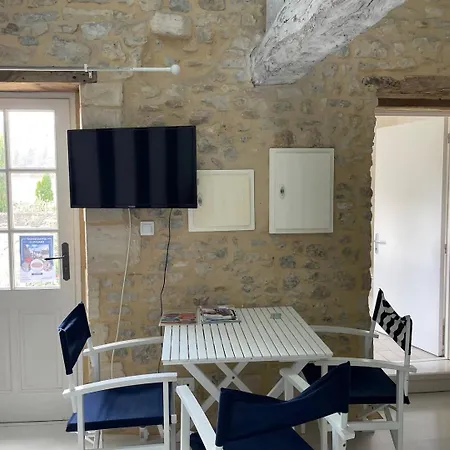 Apt Duplex Ou Plain Pied Tout Confort Plein Centre Ville Bayeux Proche Commerces, Restaurants, Avec Terrasse Privative Ou Jardin Commun Amenage Clos, Parking Gratuit A Proximite, Proche Plages Du Debarquement Buitenkant foto