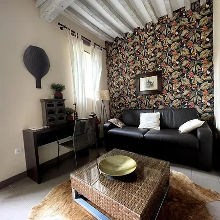 Apt Duplex Ou Plain Pied Tout Confort Plein Centre Ville Bayeux Proche Commerces, Restaurants, Avec Terrasse Privative Ou Jardin Commun Amenage Clos, Parking Gratuit A Proximite, Proche Plages Du Debarquement Buitenkant foto