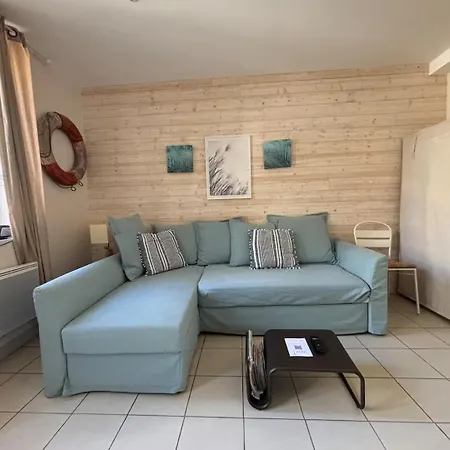 Apt Duplex Ou Plain Pied Tout Confort Plein Centre Ville Bayeux Proche Commerces, Restaurants, Avec Terrasse Privative Ou Jardin Commun Amenage Clos, Parking Gratuit A Proximite, Proche Plages Du Debarquement Buitenkant foto