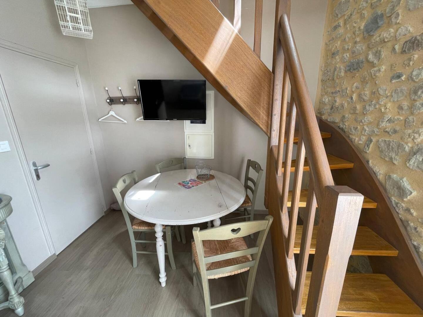 Duplex Ou Plain Pied Confort Plein Centre Proche Commerces, Restaurants, Avec Terrasse Privative Ou Jardin Commun Amenage Clos, Parking Gratuit A Proximite, Proche Plages Du Debarquement Apartment *