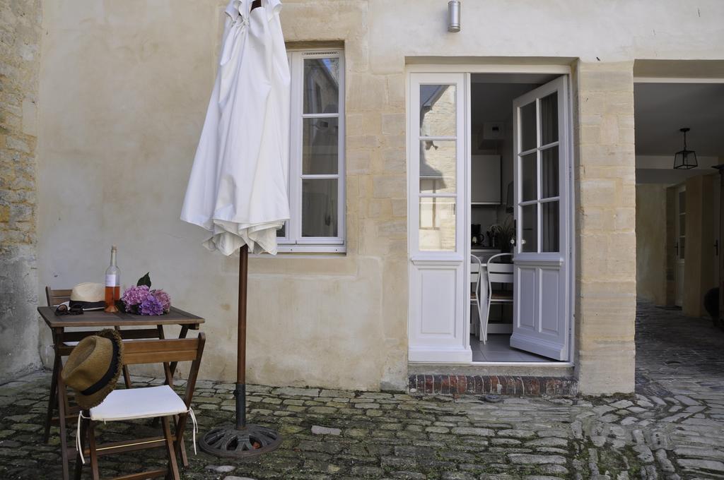 Duplex Ou Plain Pied Confort Plein Centre Proche Commerces, Restaurants, Avec Terrasse Privative Ou Jardin Commun Amenage Clos, Parking Gratuit A Proximite, Proche Plages Du Debarquement Apartment *